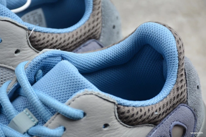 Boost Blue Yeezy Carbon FW2498 Adidas 700 1212